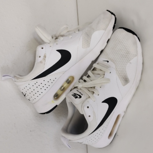 Nike air max tavas womens sneakers size 7.5 - Picture 11 of 16